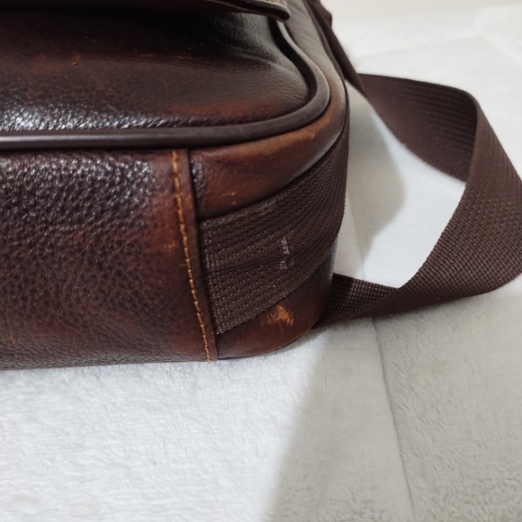 Wilson leather Messenger Bag - Picture 15 of 16